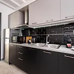 Filoxenia Luxury Villa Perissa (Santorini)