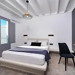 Filoxenia Luxury Villa Perissa (Santorini)